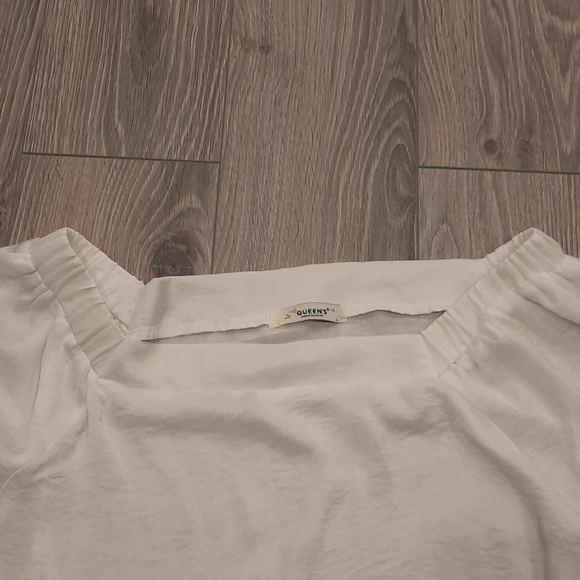 White off the shoulder blouse - Picture 3 of 5